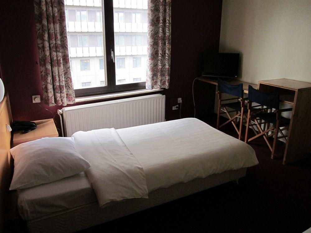 Cube Hostel Leuven Eksteriør billede